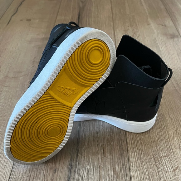 Nike Womens Vandalized LX “Anthracite” - Picture 3 of 8